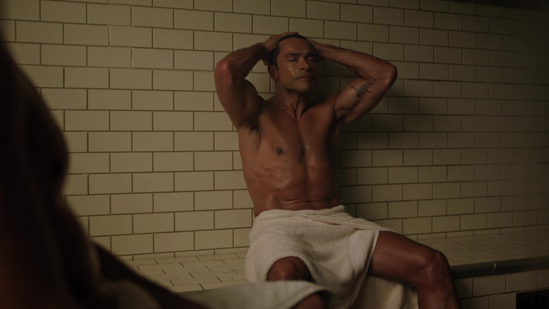 Mark consuelos stripping - 🧡 Amerikkalaisen suosikkijuontajan mies paljast...